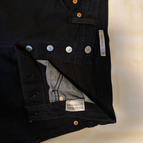 Levi’s Wedgie Straight Black Jeans - Picture 6 of 6